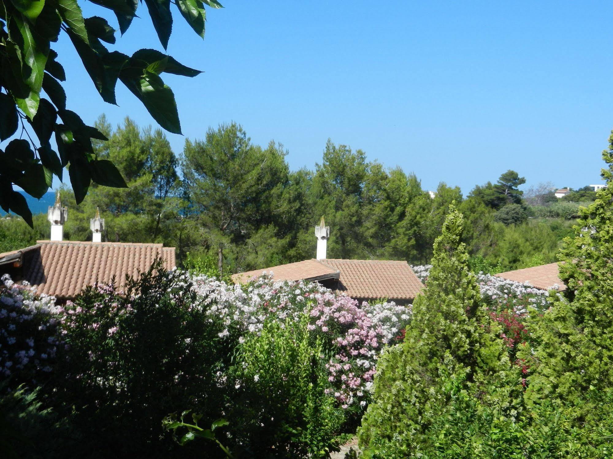 Tenuta Molino Di Mare- Ecoresort Con Villini Rodi Garganico Exteriör bild