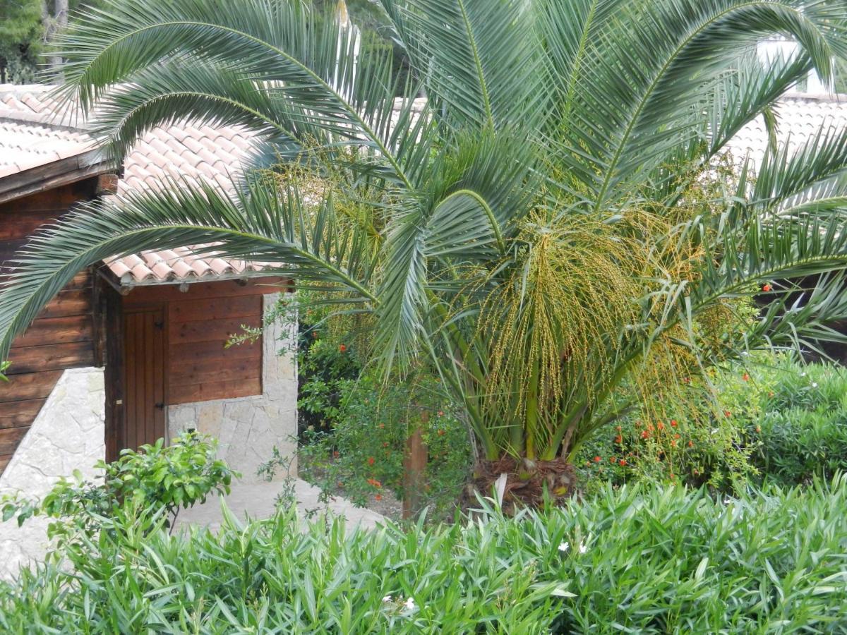 Tenuta Molino Di Mare- Ecoresort Con Villini Rodi Garganico Exteriör bild