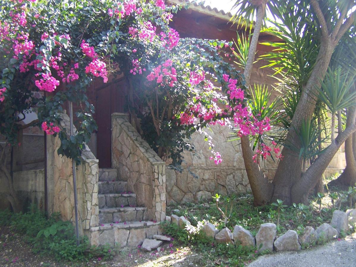 Tenuta Molino Di Mare- Ecoresort Con Villini Rodi Garganico Exteriör bild